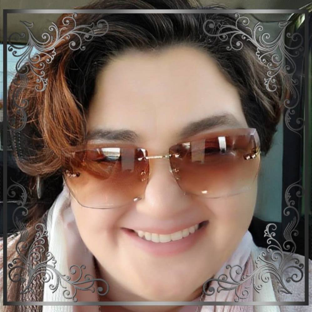 Meet your Posher, Em